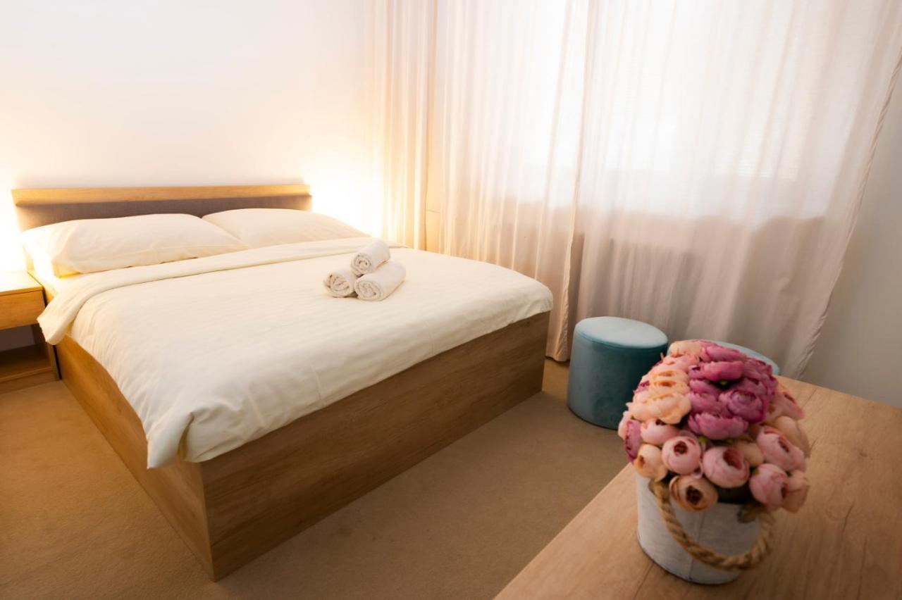 Hotel Dszsu เตรนชิอาสกี เตปลิตเซ ภายนอก รูปภาพ